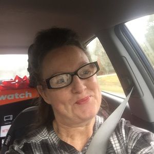 Meet your Posher, Sondra